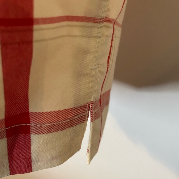 Liz Claiborne - Picture 3 of 5